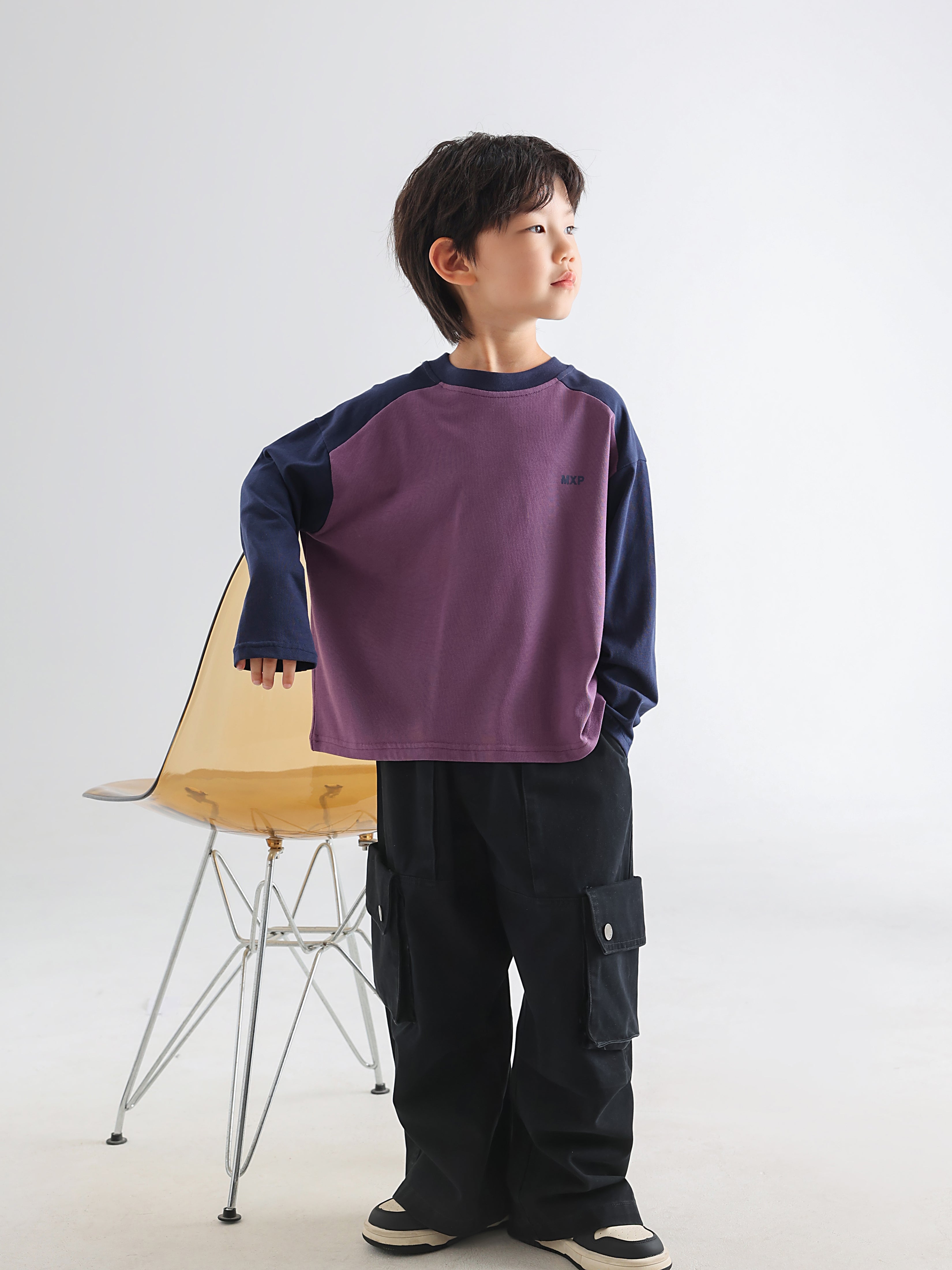 Color-Block Tee & Cargo Jeans Set