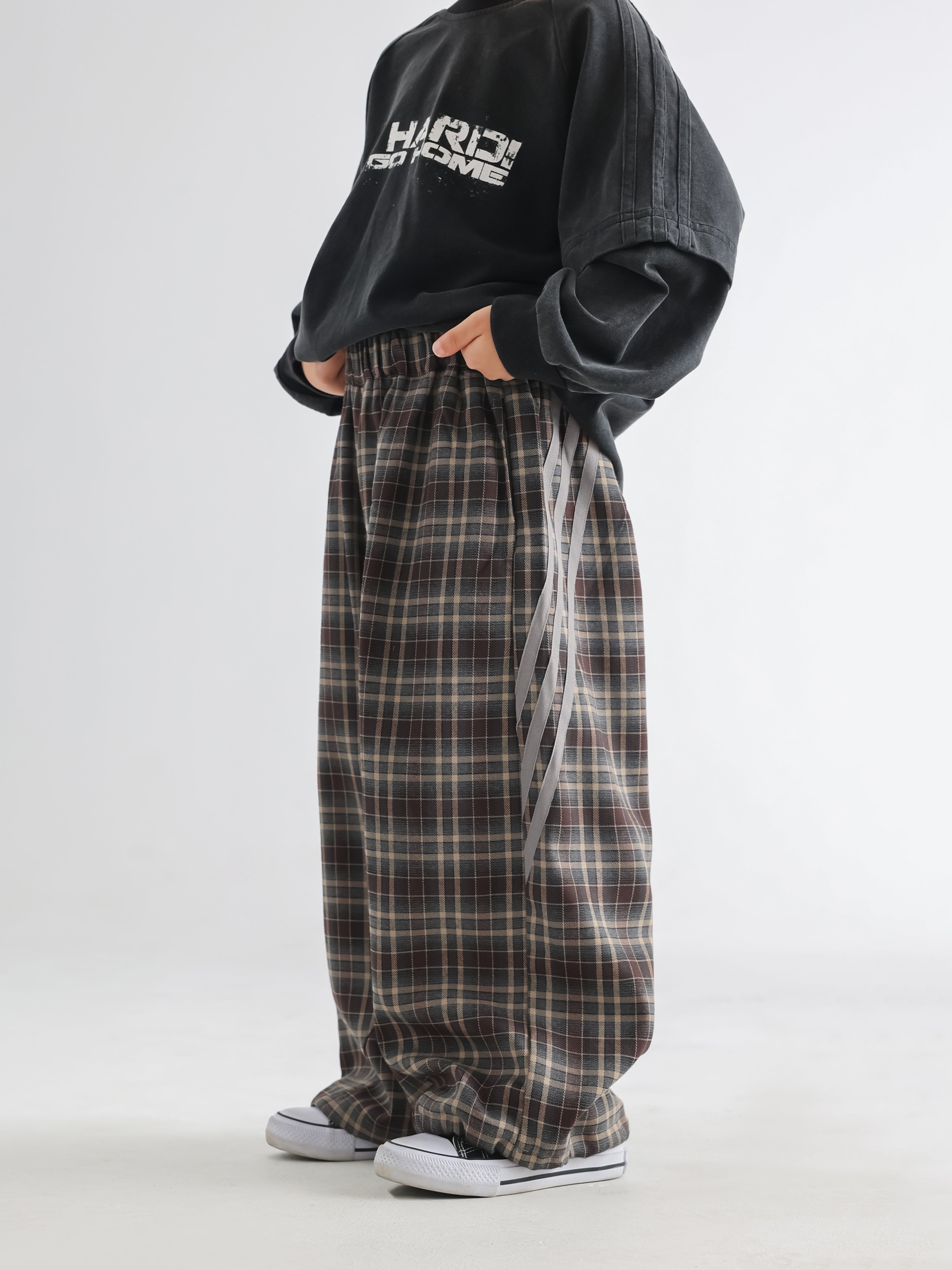 Double-Layered Sweatshirt & Plaid Pants Set